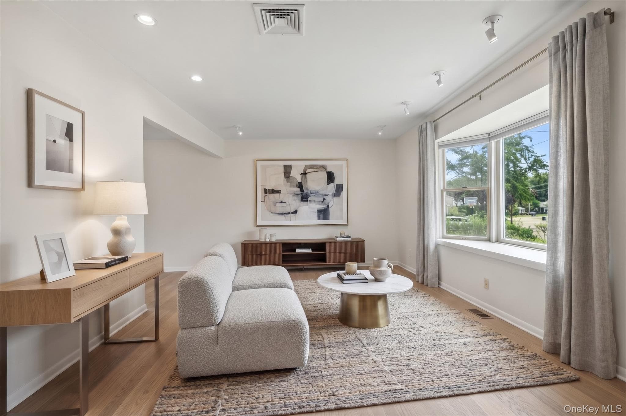 92 Edgewood Drive thumbnail 8