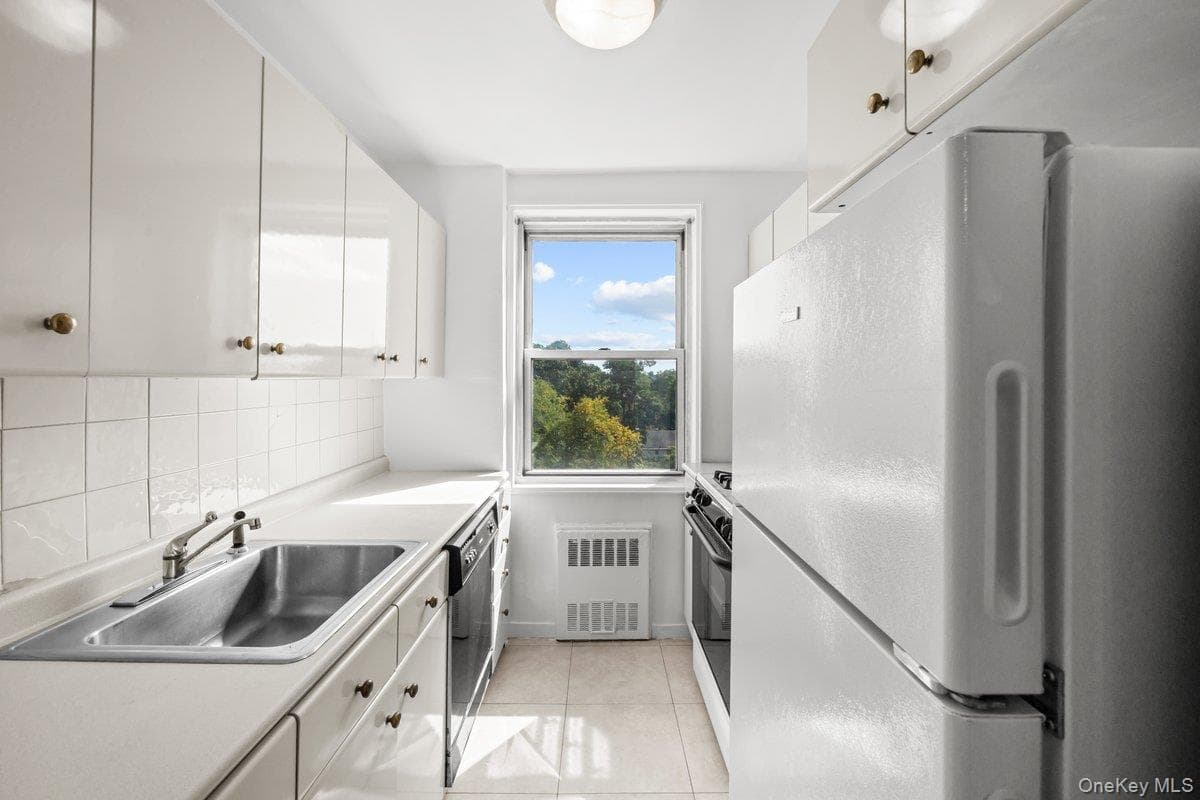 6300 Riverdale Avenue Unit: 5A thumbnail 6