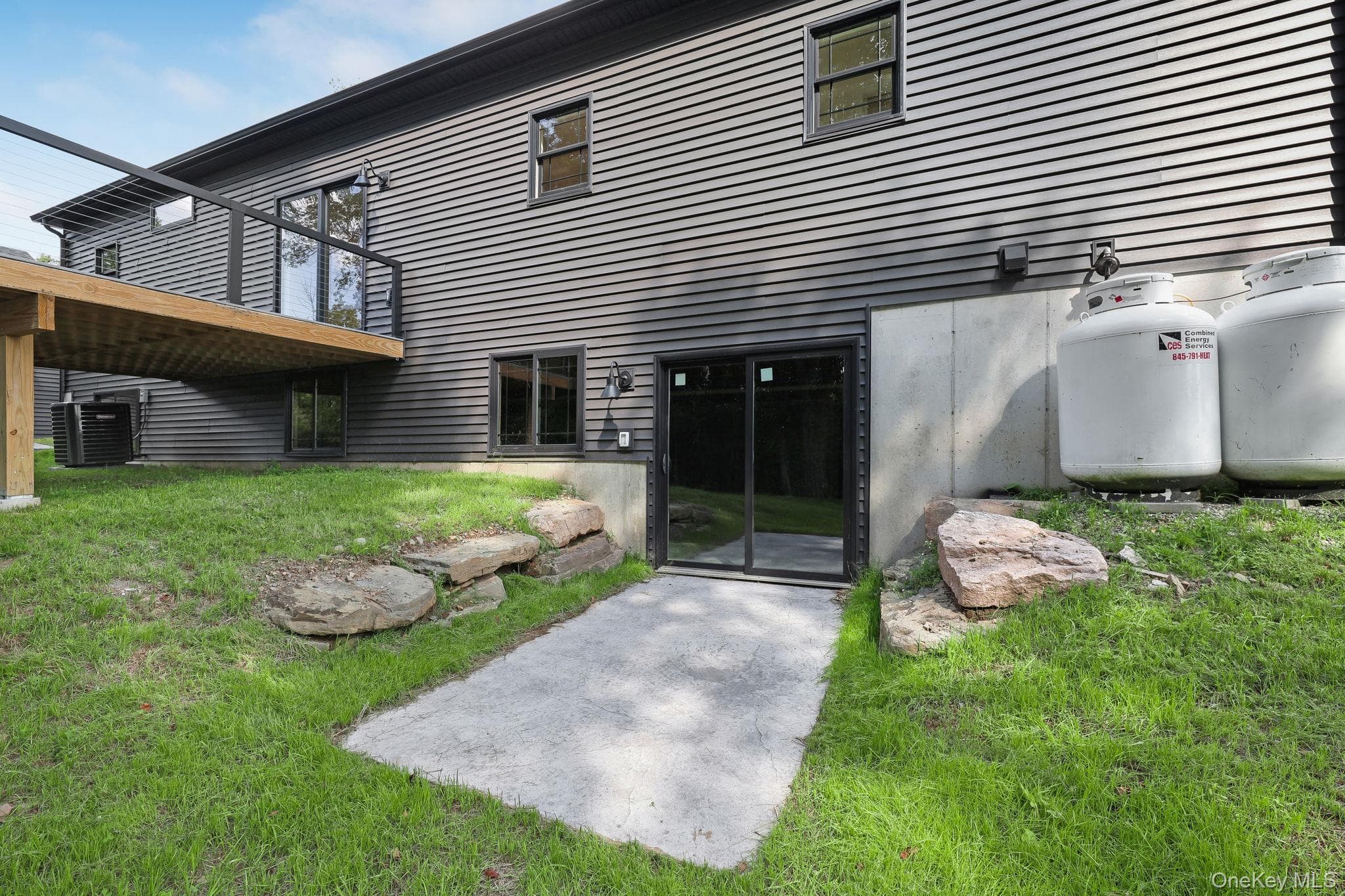 375 Breezy Hill Road thumbnail 5