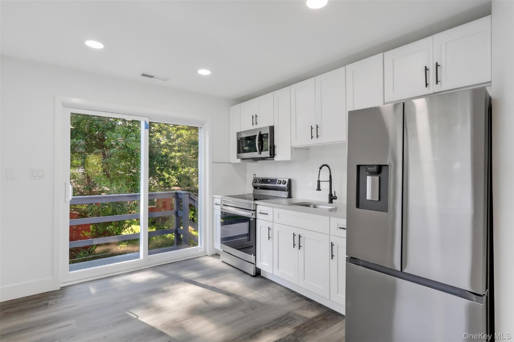 118 Floyd Road thumbnail 8