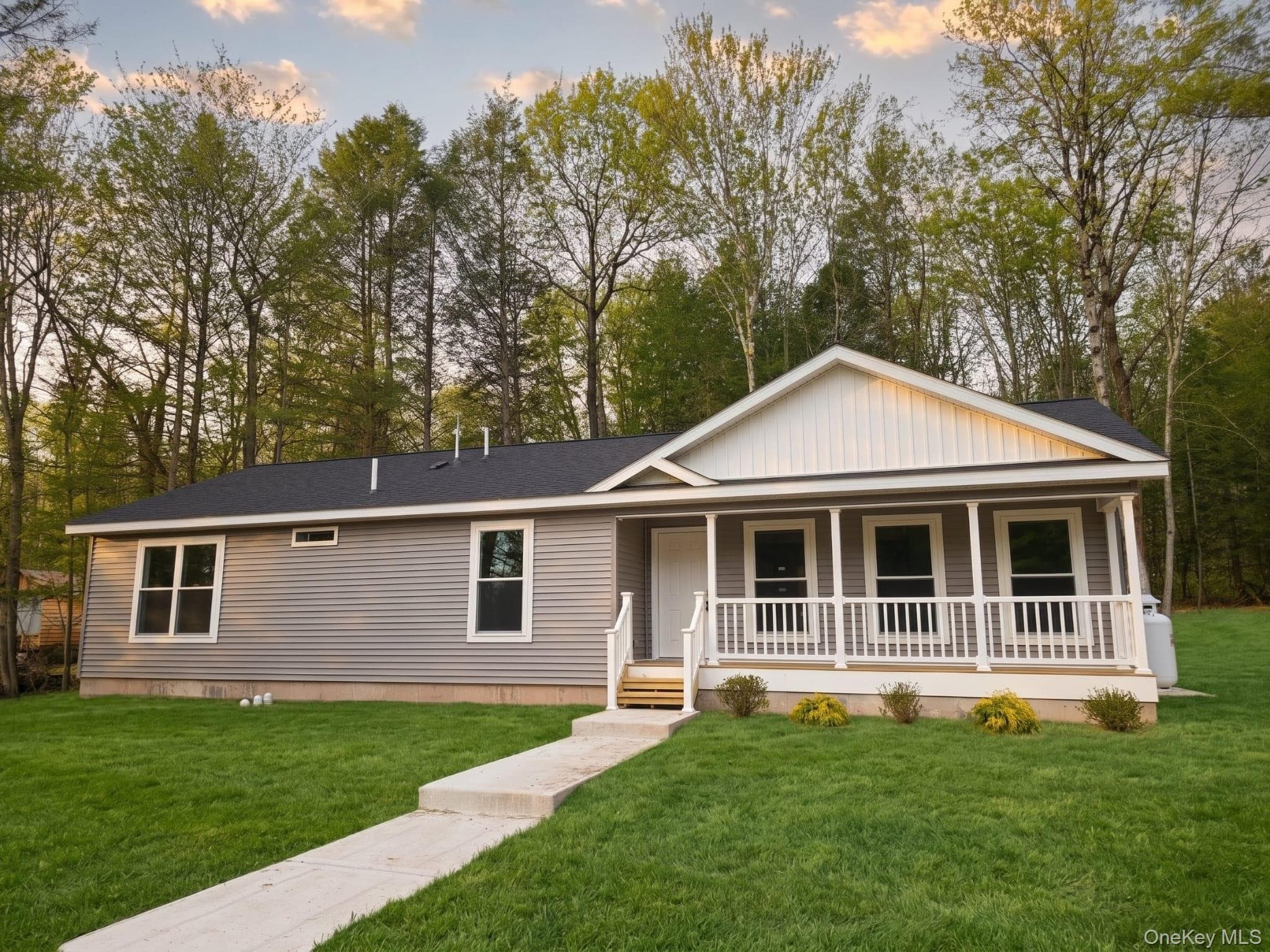 45 Pinehurst Drive photo 1