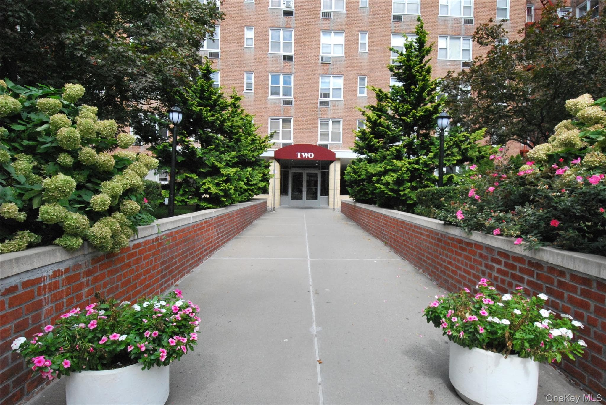 2 Sadore Lane Unit: 5E, Yonkers