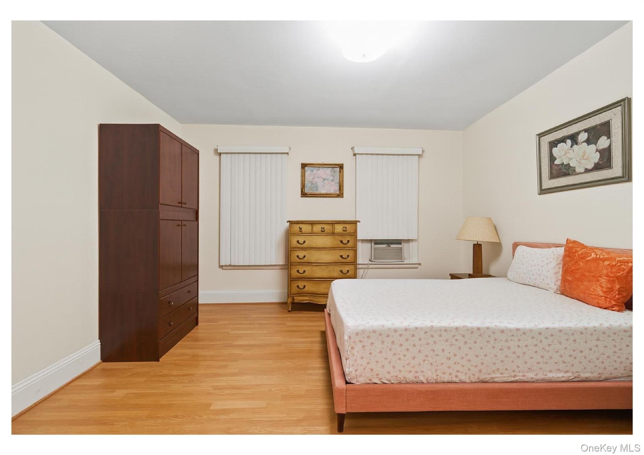 350-354 East 193rd Street St thumbnail 12