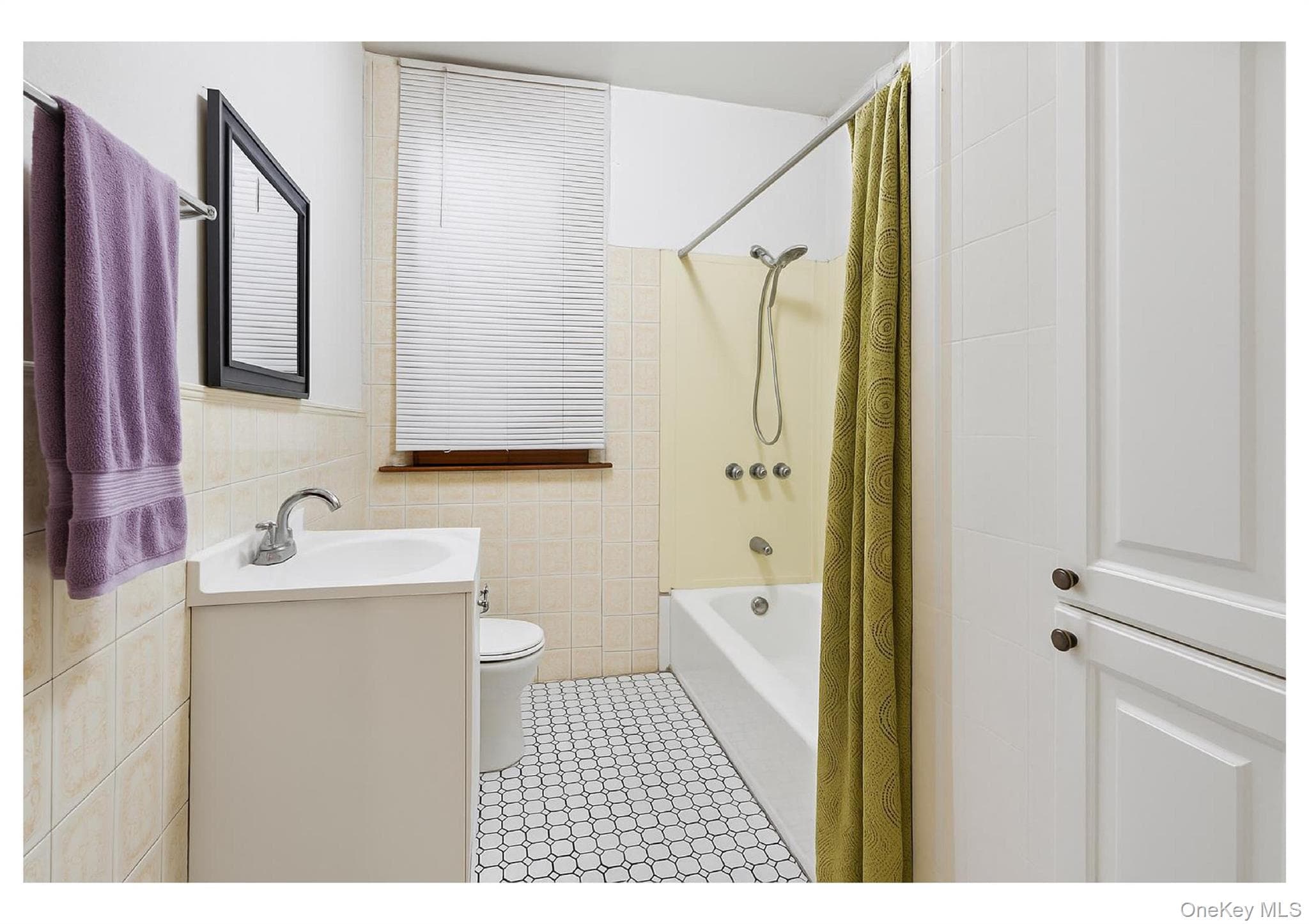 350-354 East 193rd Street St thumbnail 27