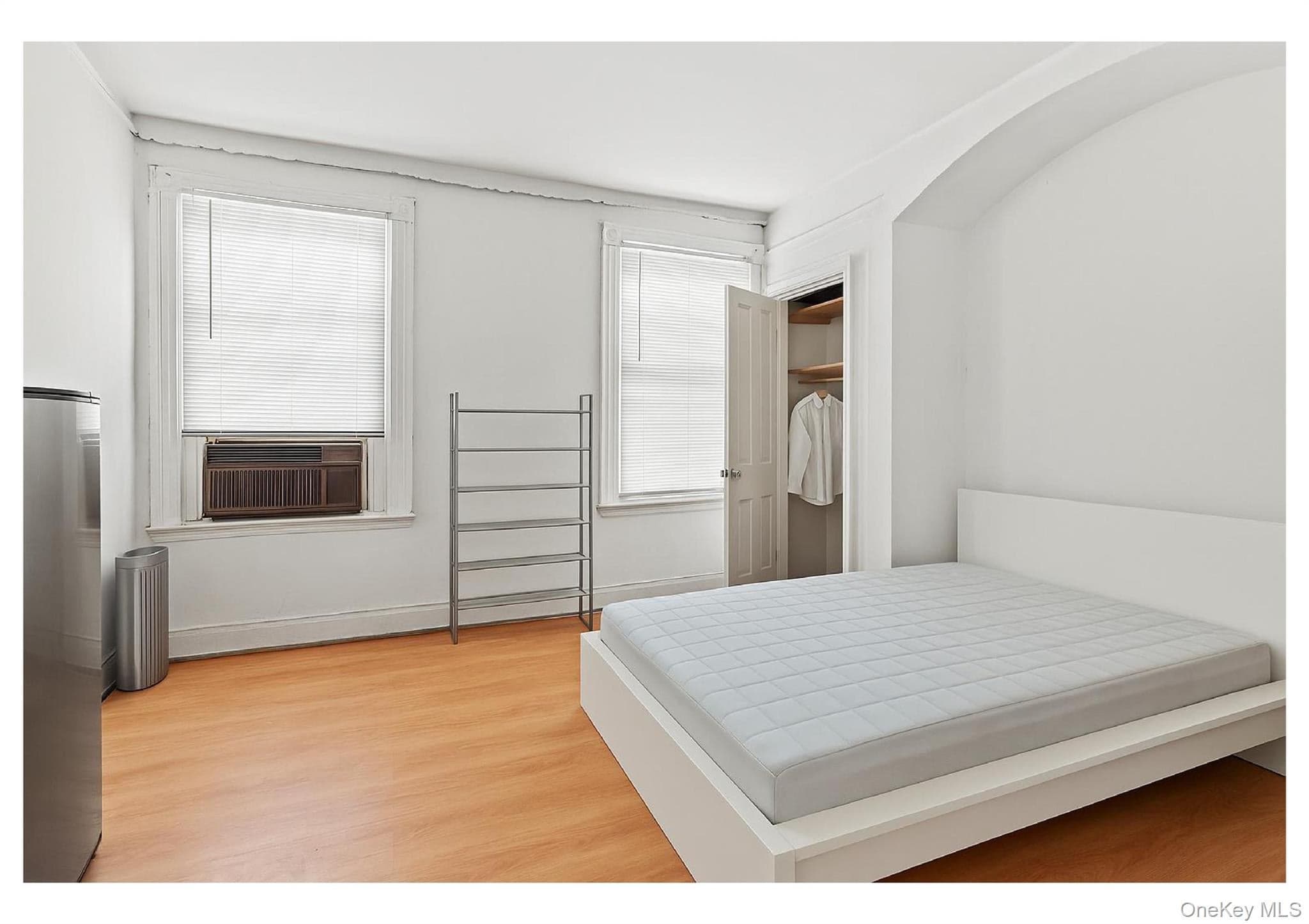 350-354 East 193rd Street St thumbnail 15