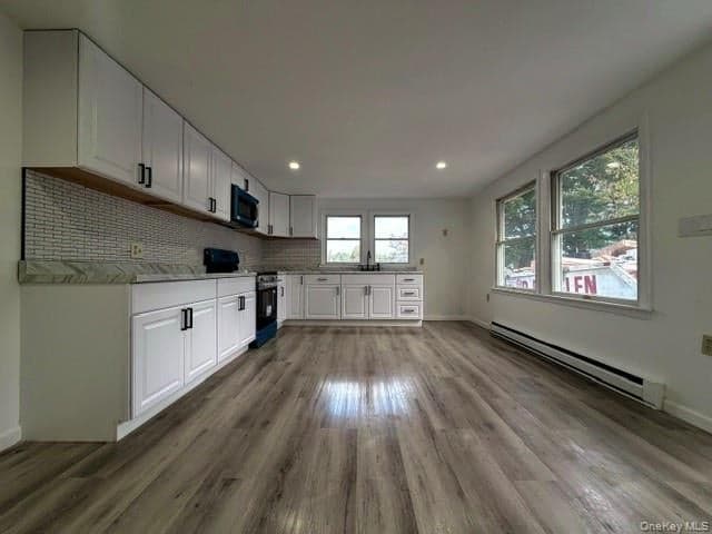 205 Village Circle thumbnail 3