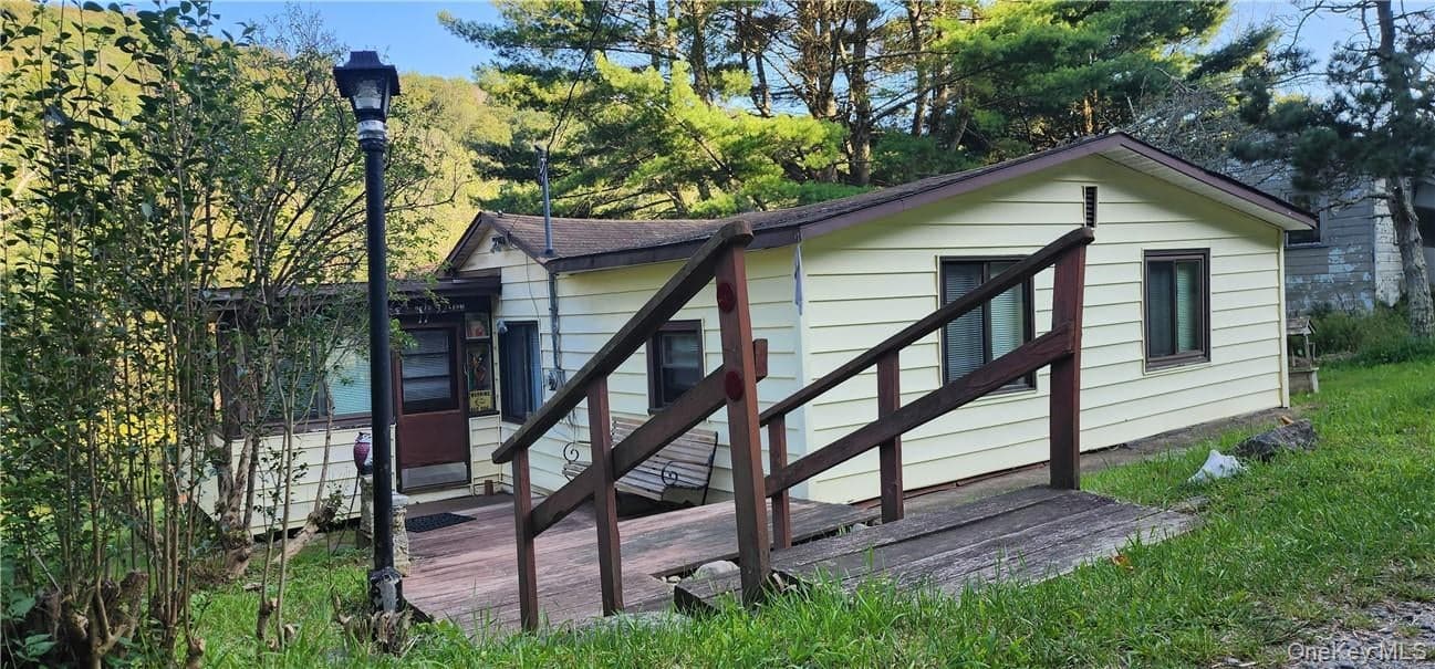 32 Brookside Drive thumbnail 8