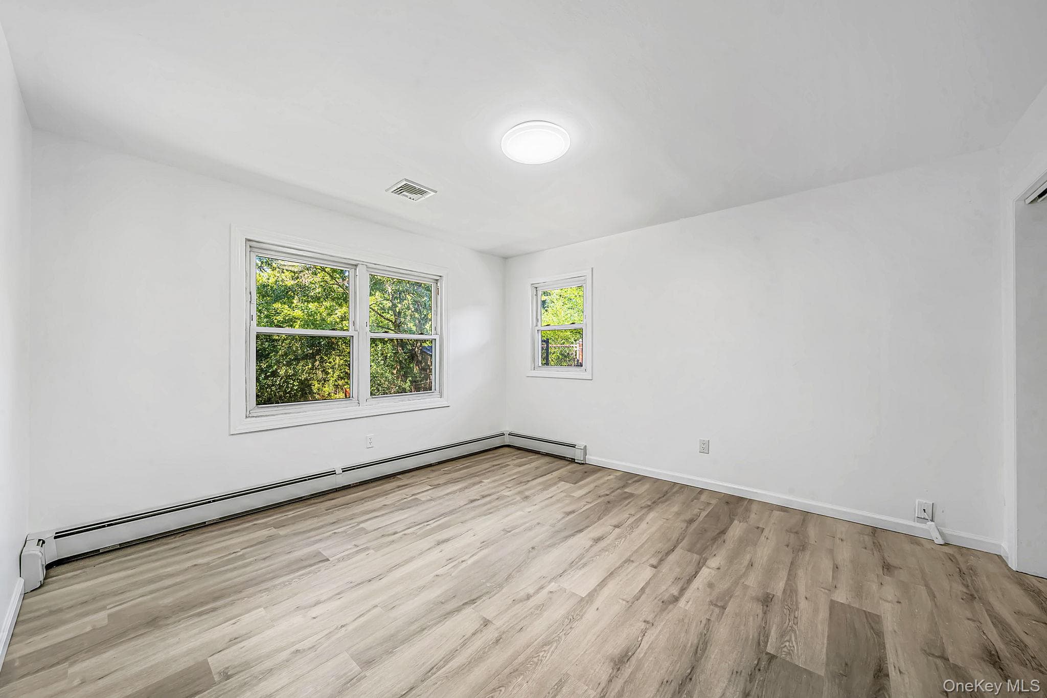 361 Decatur Avenue thumbnail 15