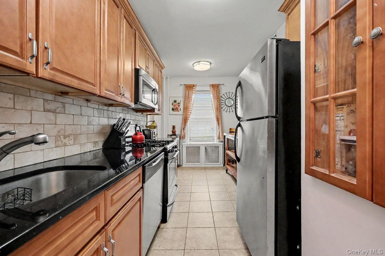300 S Broadway Unit: 2 H thumbnail 11