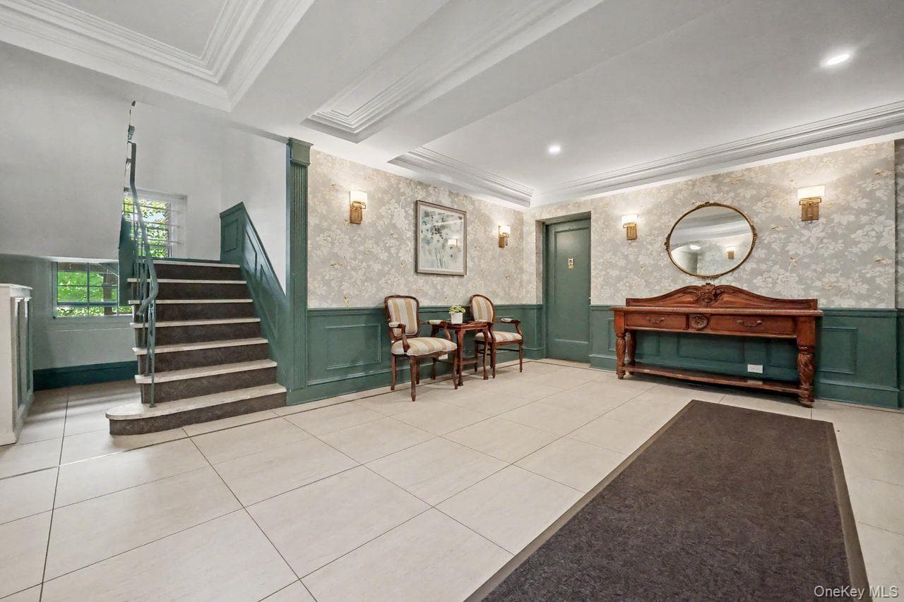300 S Broadway Unit: 2 H thumbnail 20