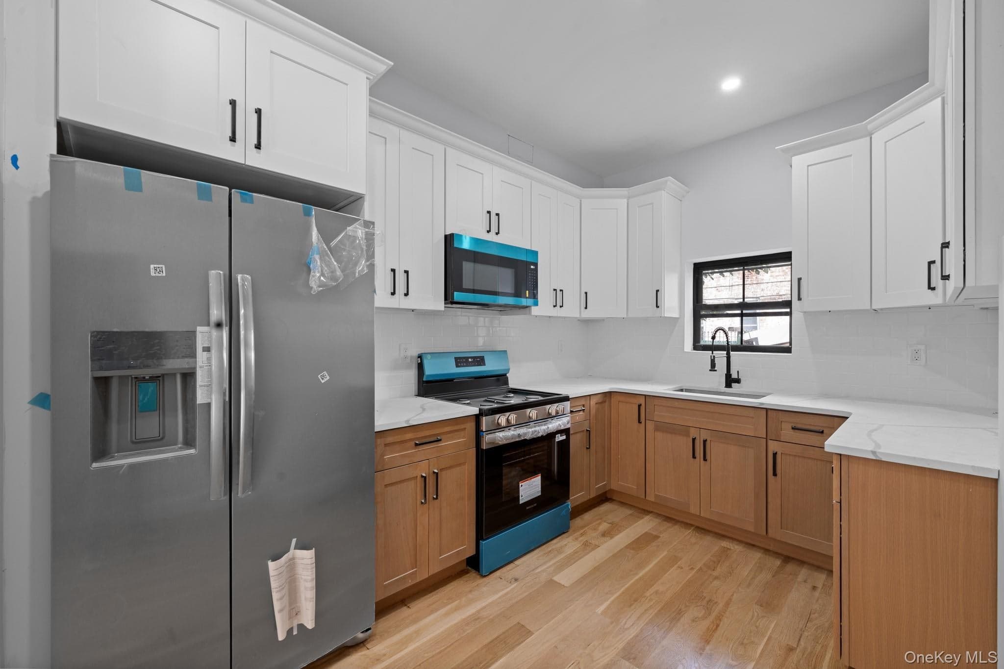 147 Essex Street thumbnail 3
