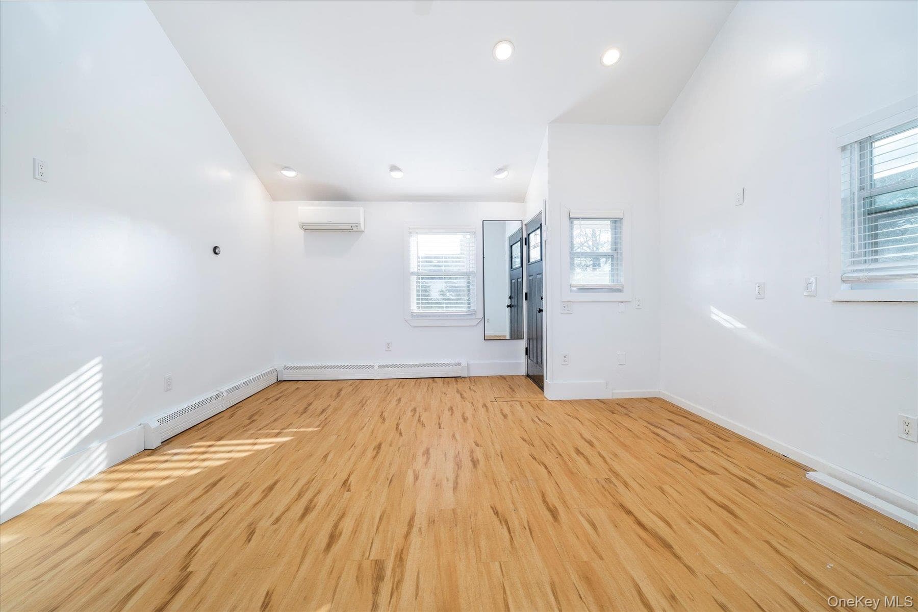 2280 Brookside Avenue thumbnail 19
