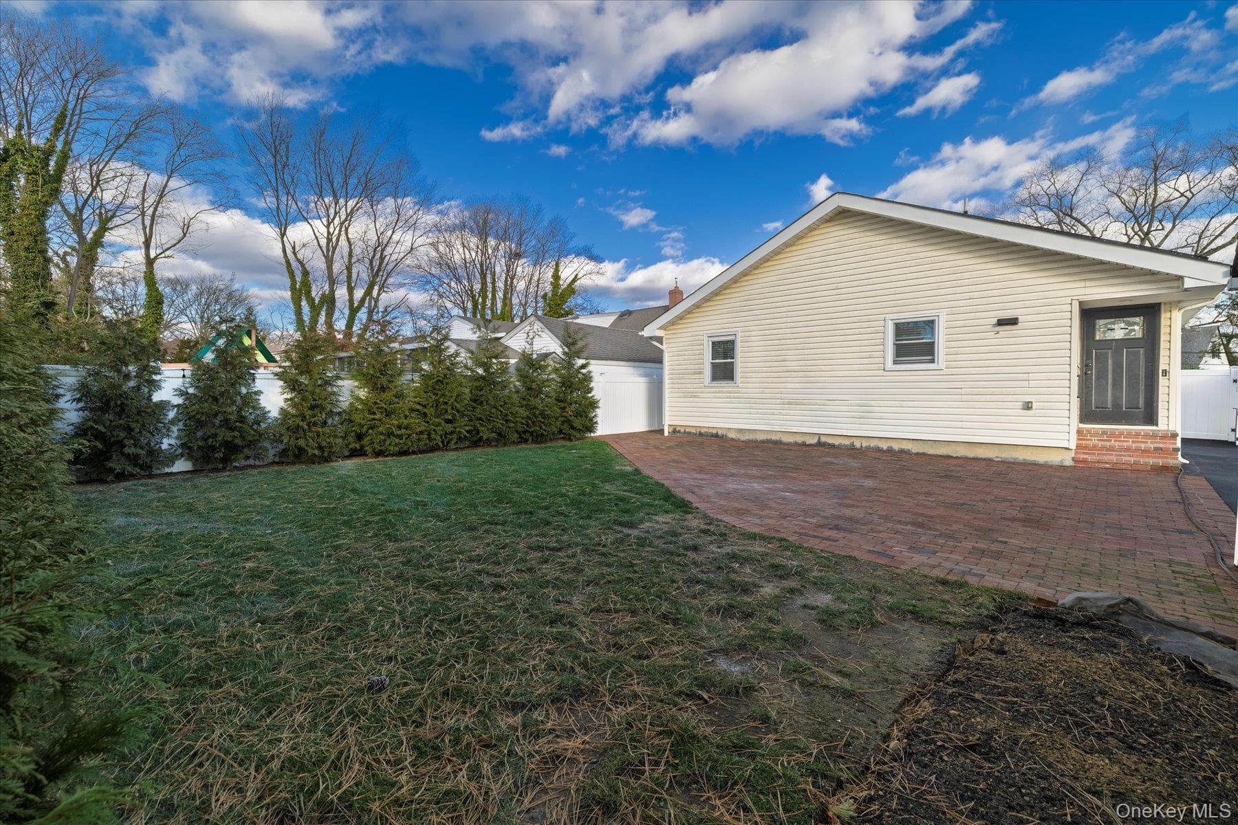 2280 Brookside Avenue thumbnail 7