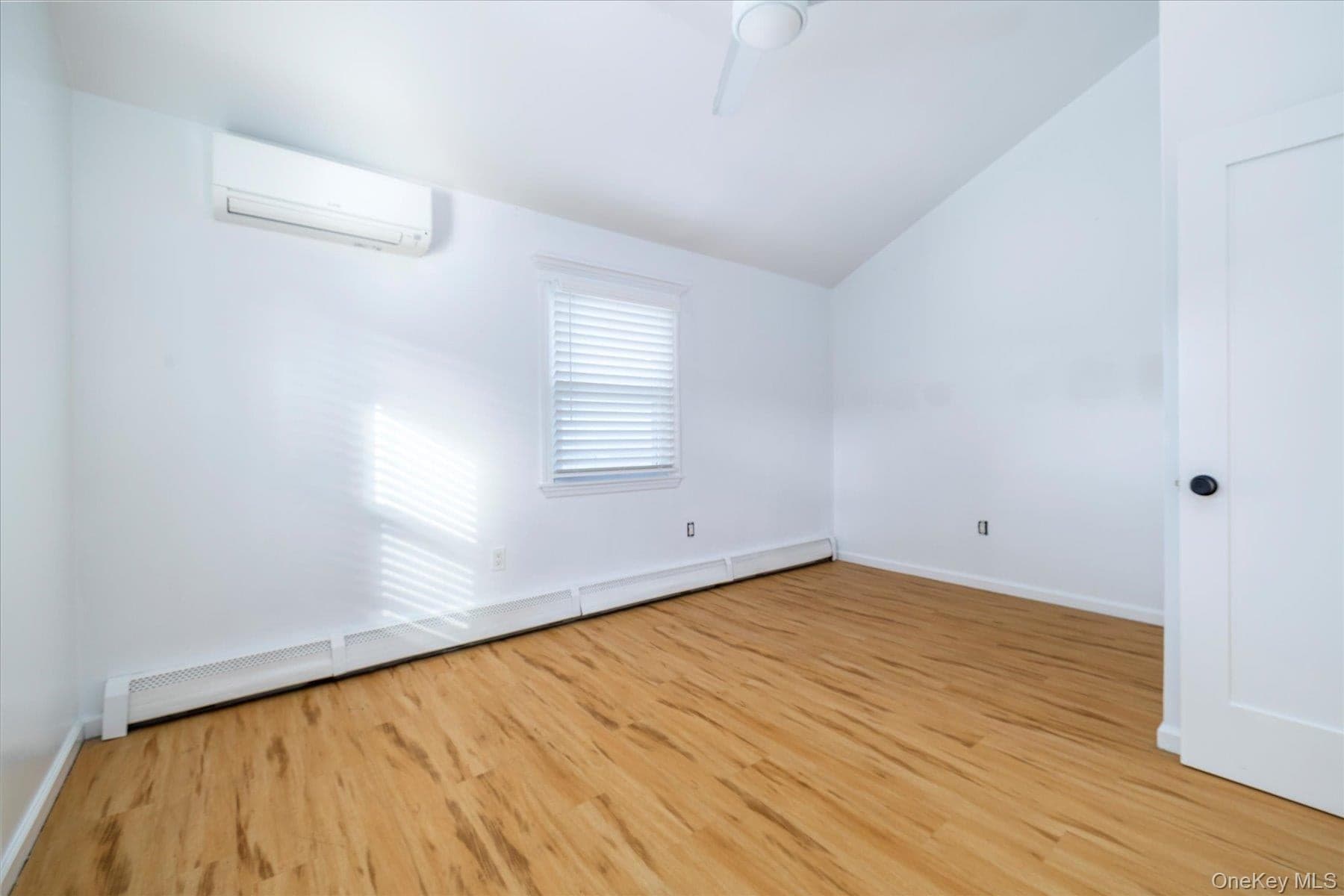 2280 Brookside Avenue thumbnail 10