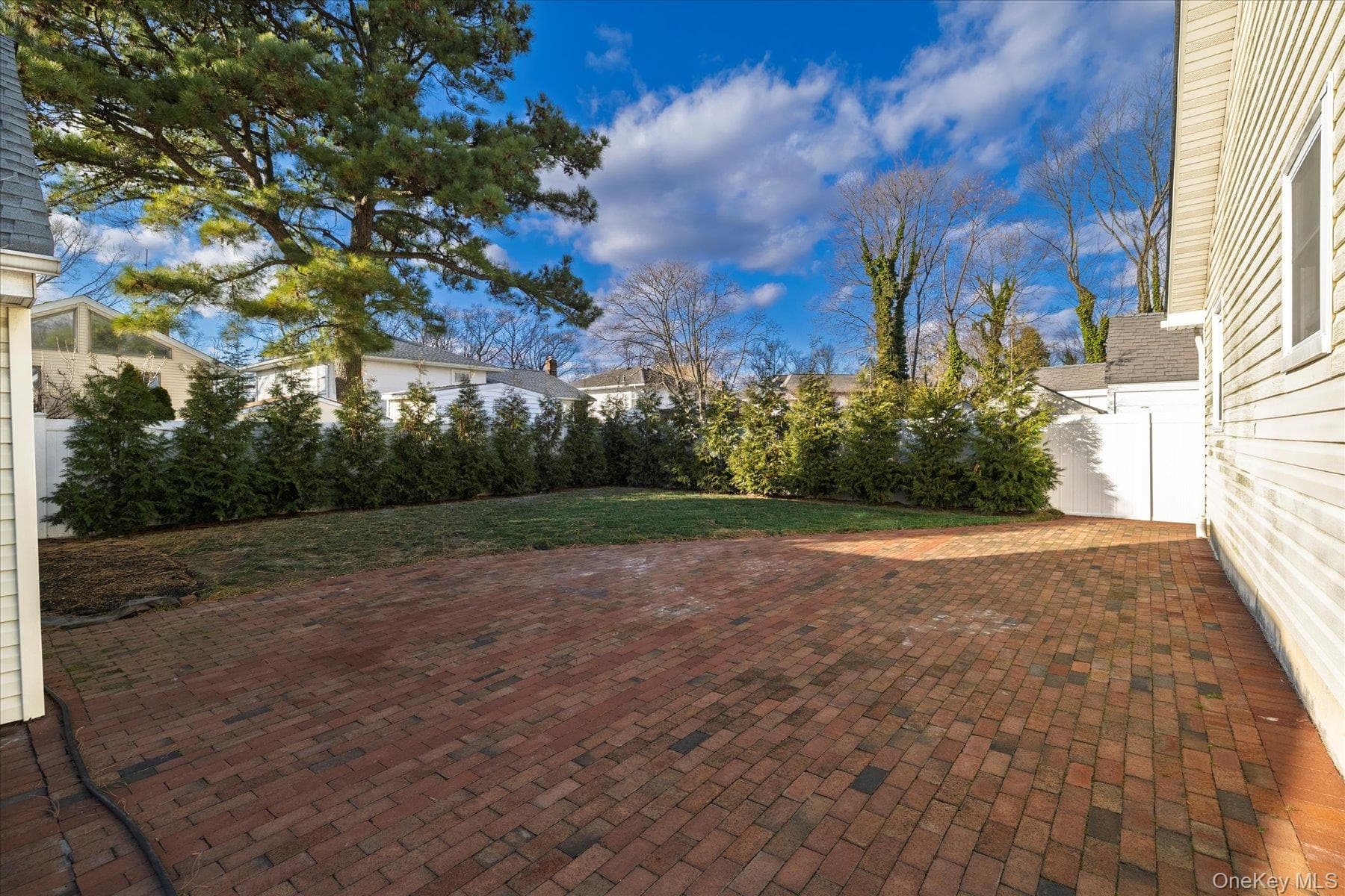2280 Brookside Avenue thumbnail 6