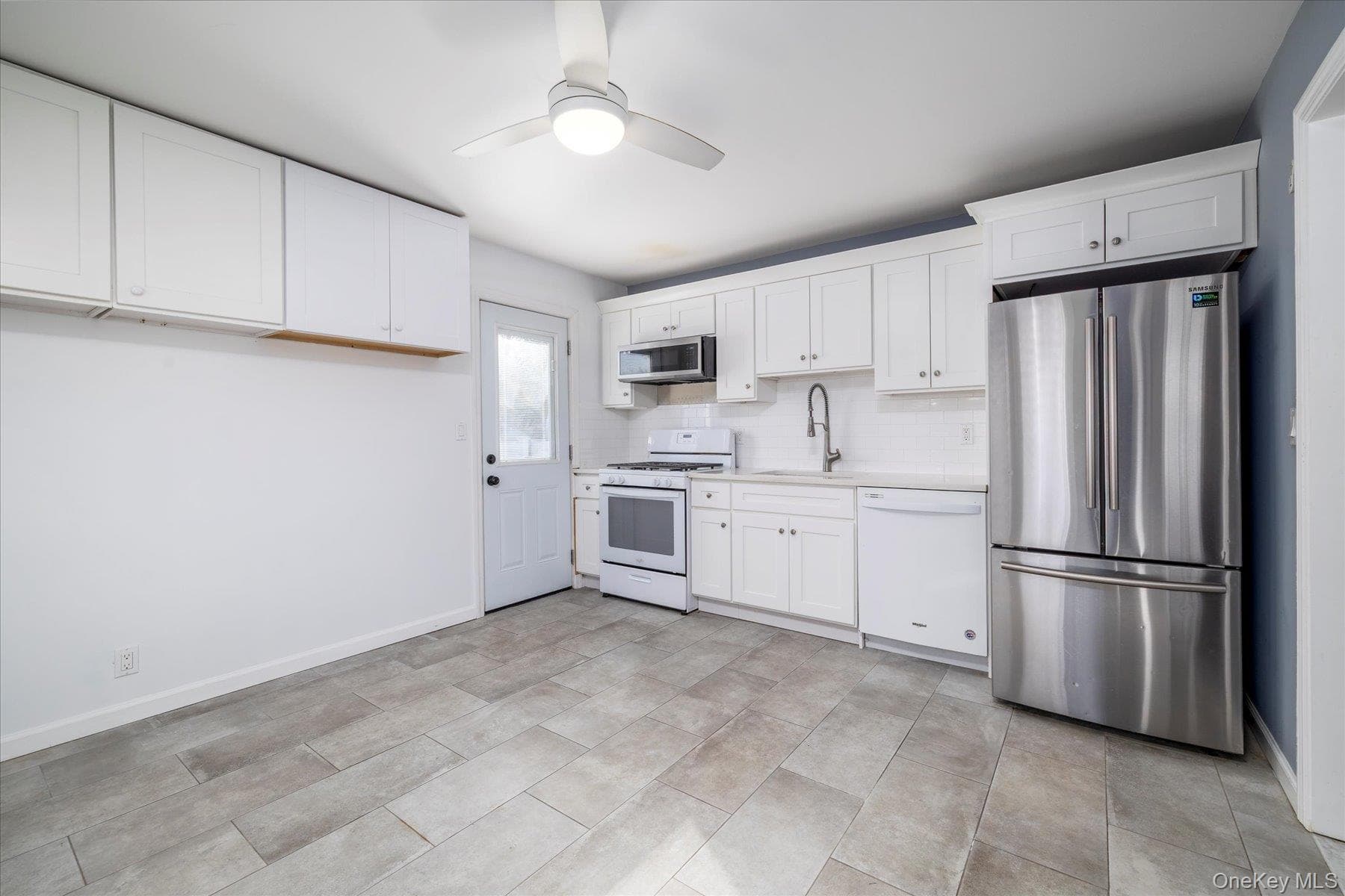 2280 Brookside Avenue thumbnail 11