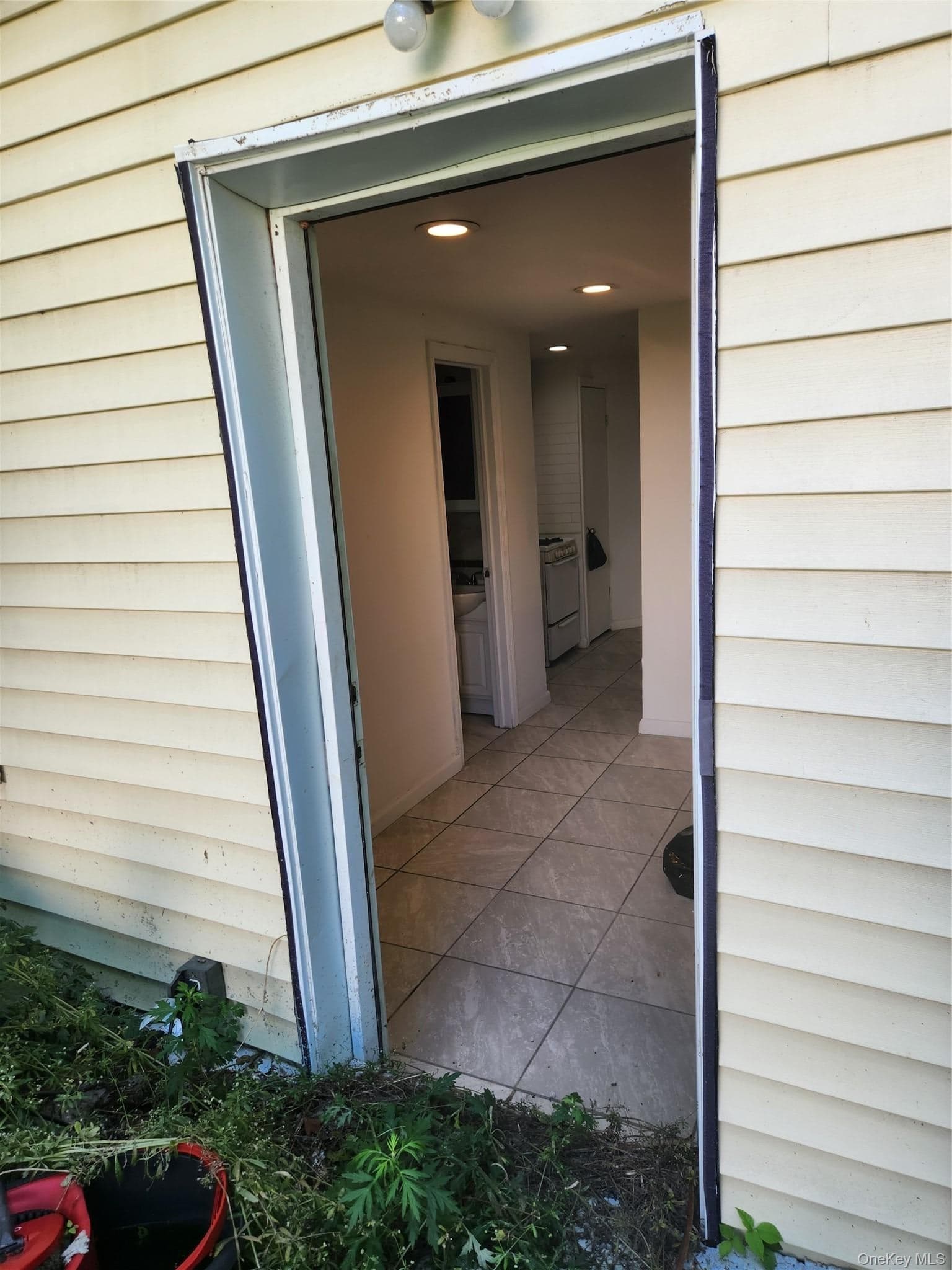 459 S 5th Avenue thumbnail 15