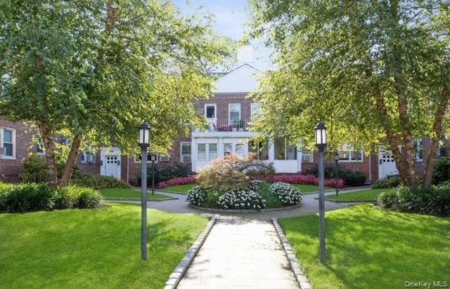 1385 Broadway Unit: A33, Hewlett