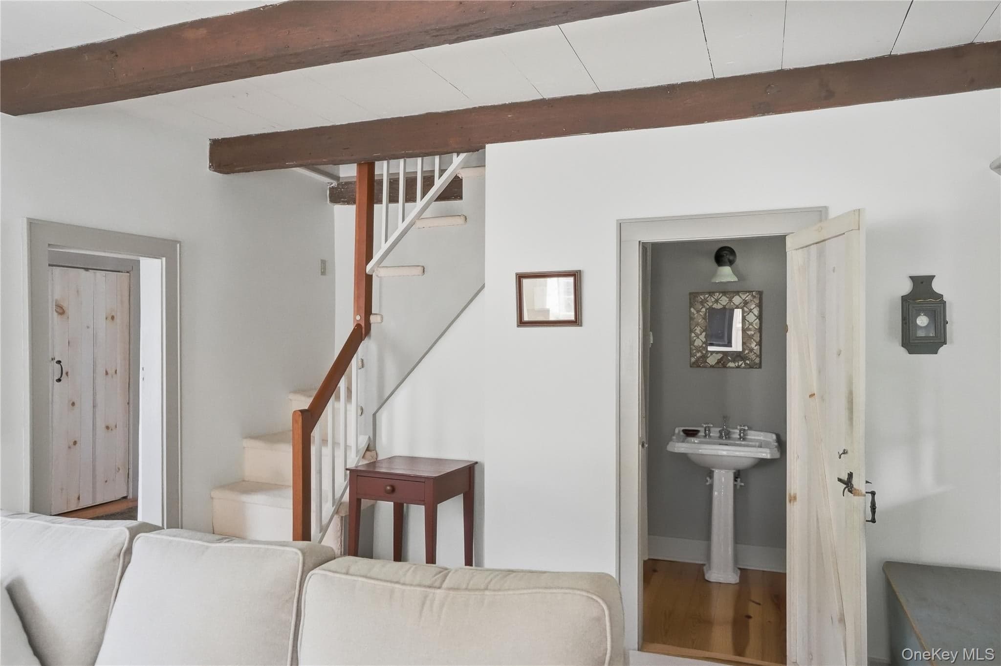 809 Traver Road thumbnail 18