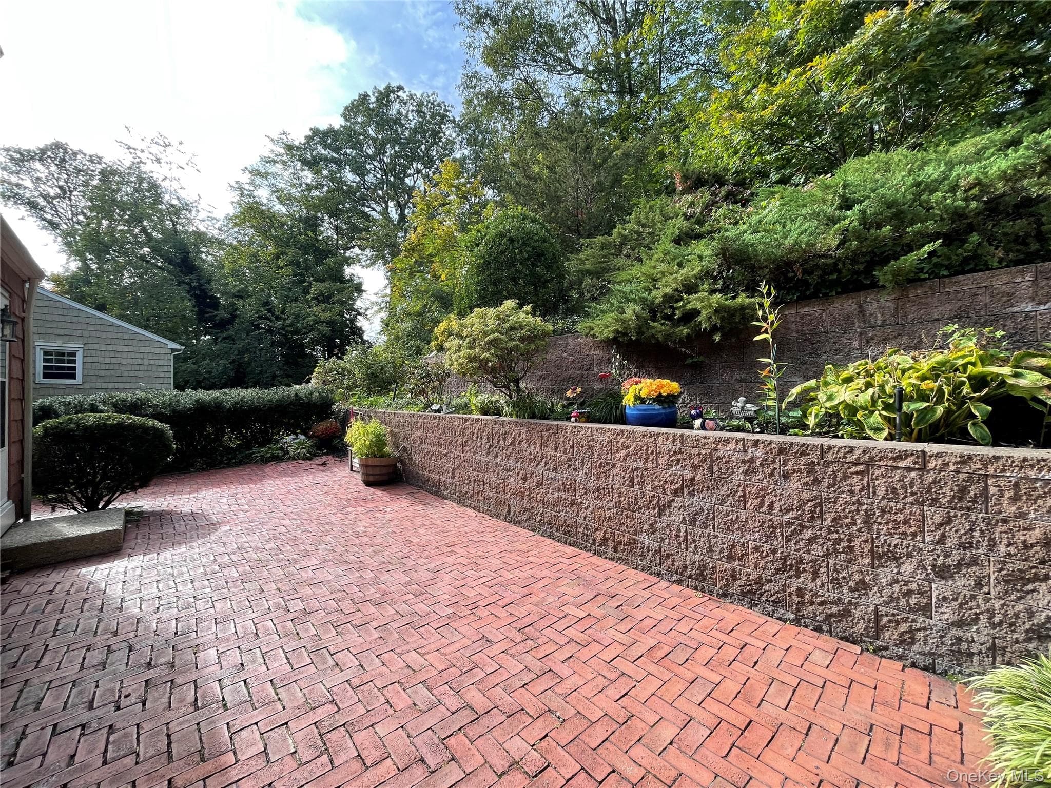 21 Noyes Lane thumbnail 24