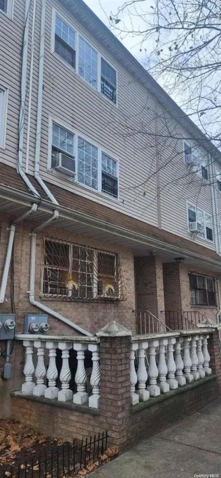 1630 Prospect Place photo 1