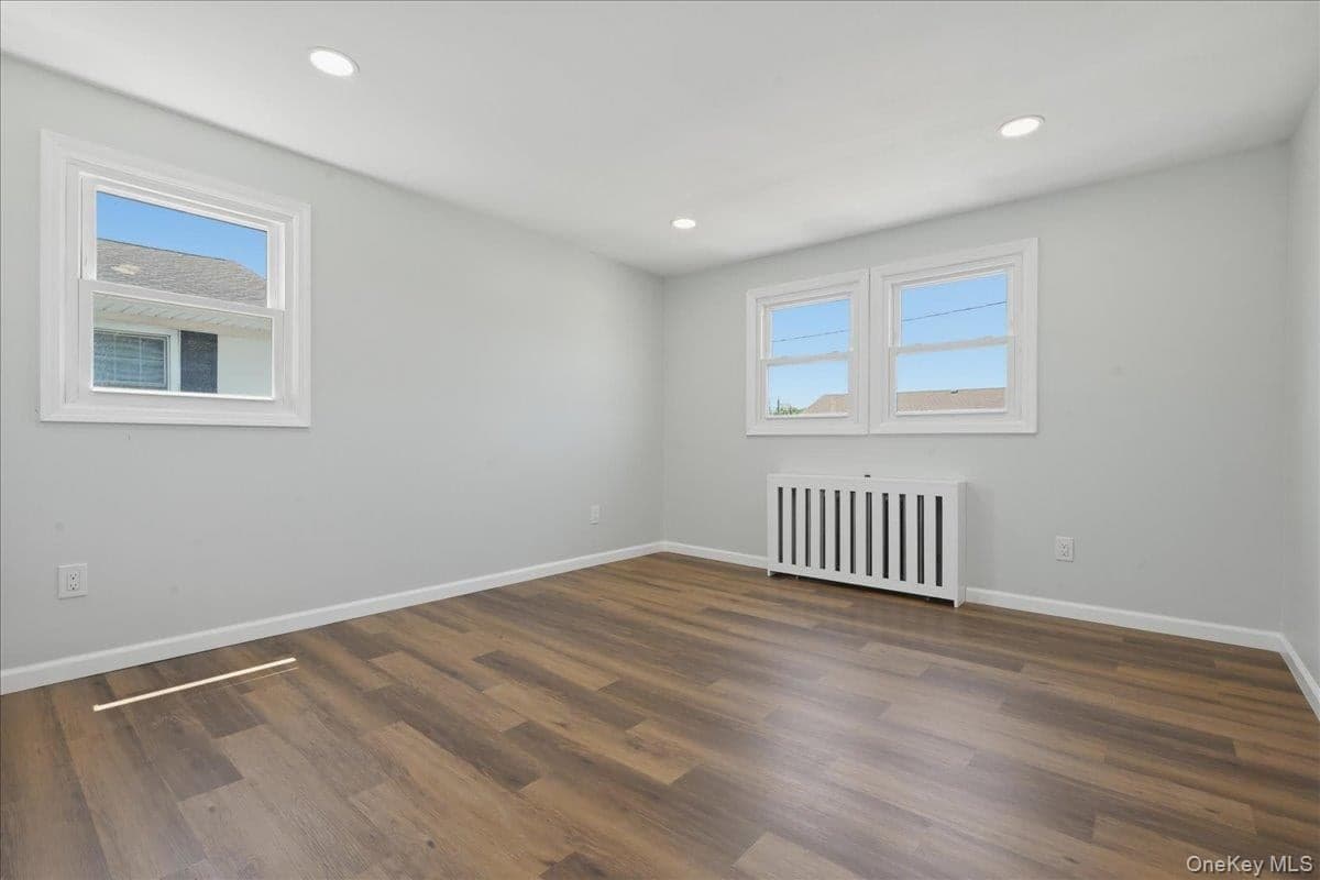 20 Wyona Avenue thumbnail 26