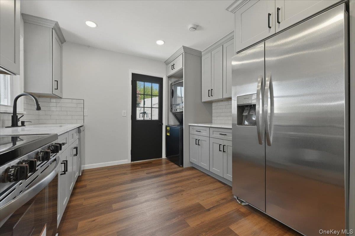 20 Wyona Avenue thumbnail 14