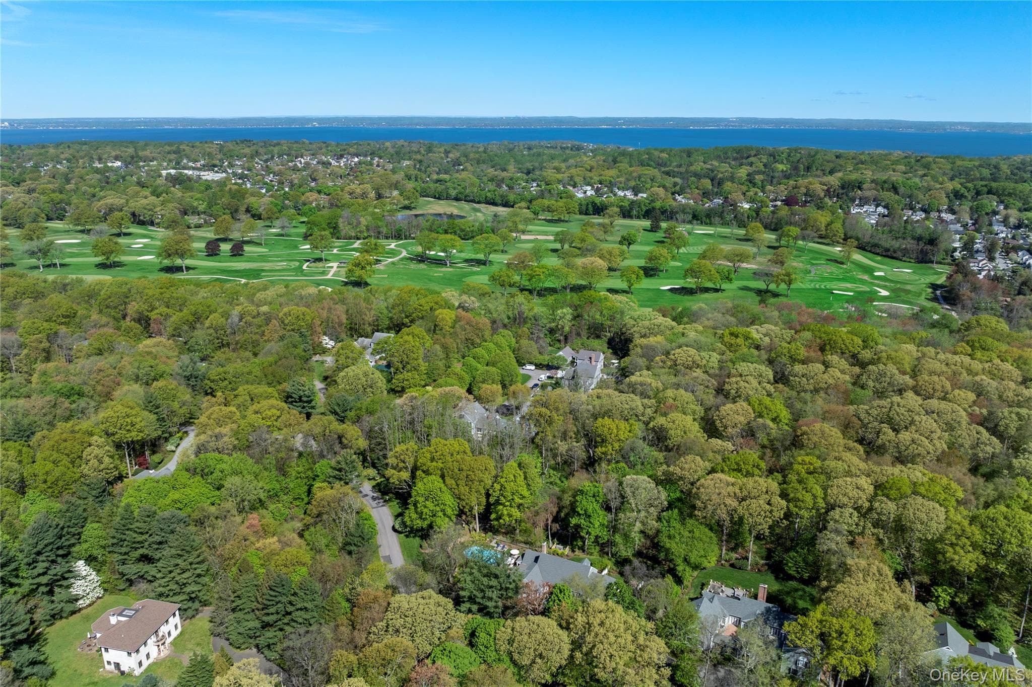 18 Matinecock Farms Road thumbnail 38