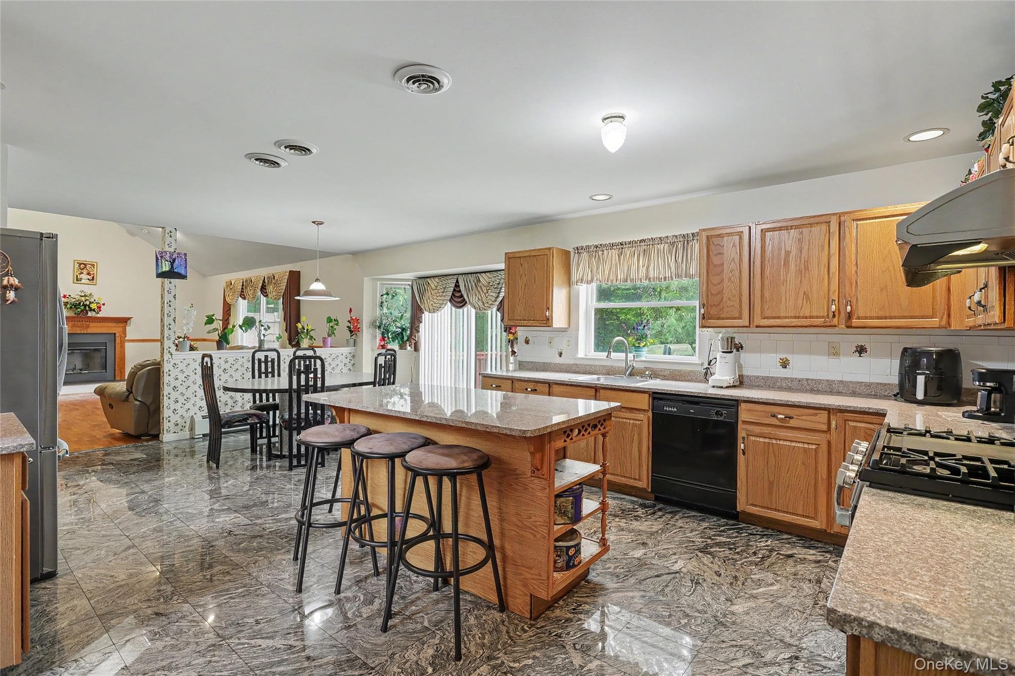 14 Blue Heron Road thumbnail 9