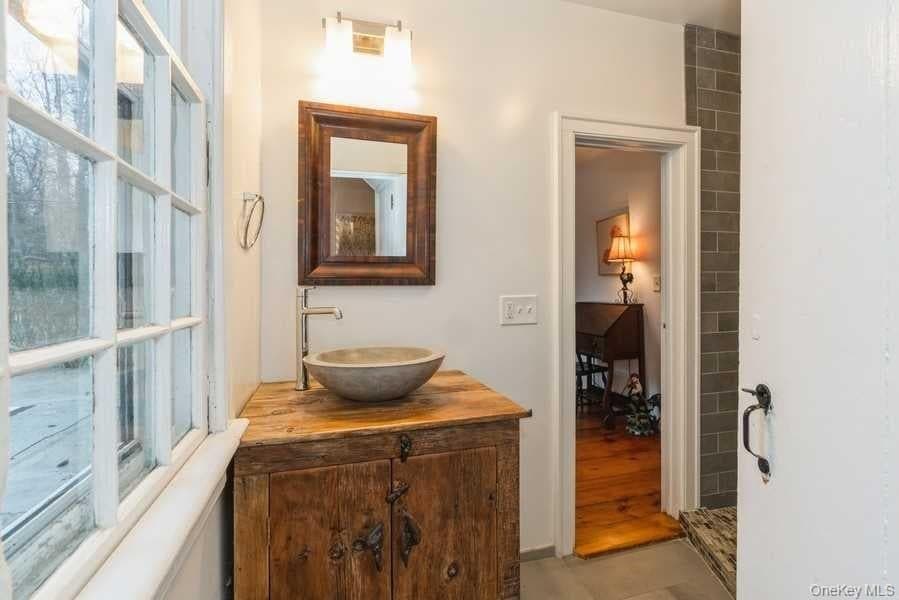 1141 Beekman Road thumbnail 15