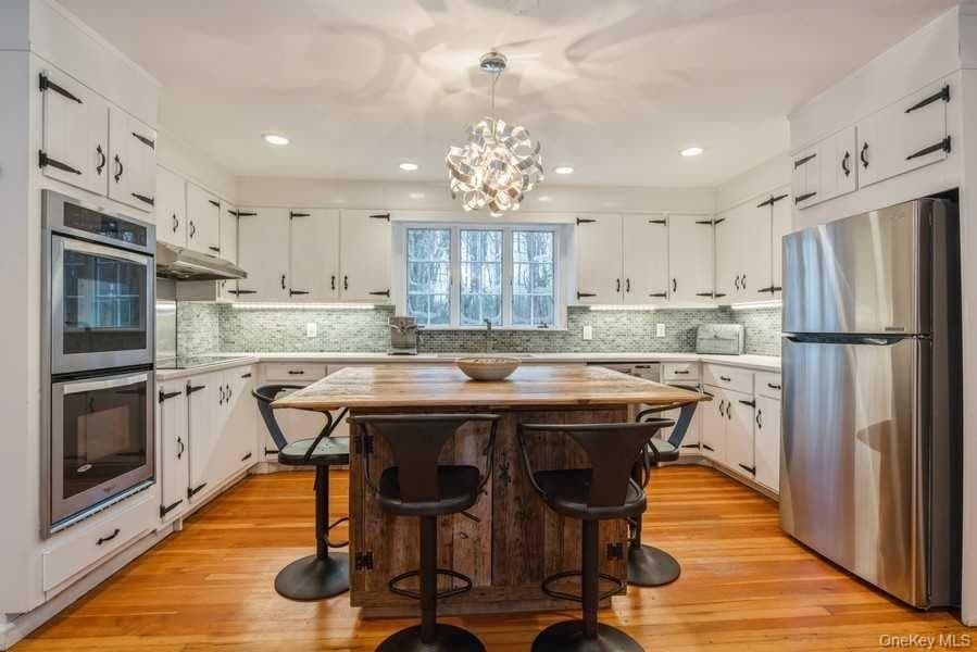 1141 Beekman Road thumbnail 4