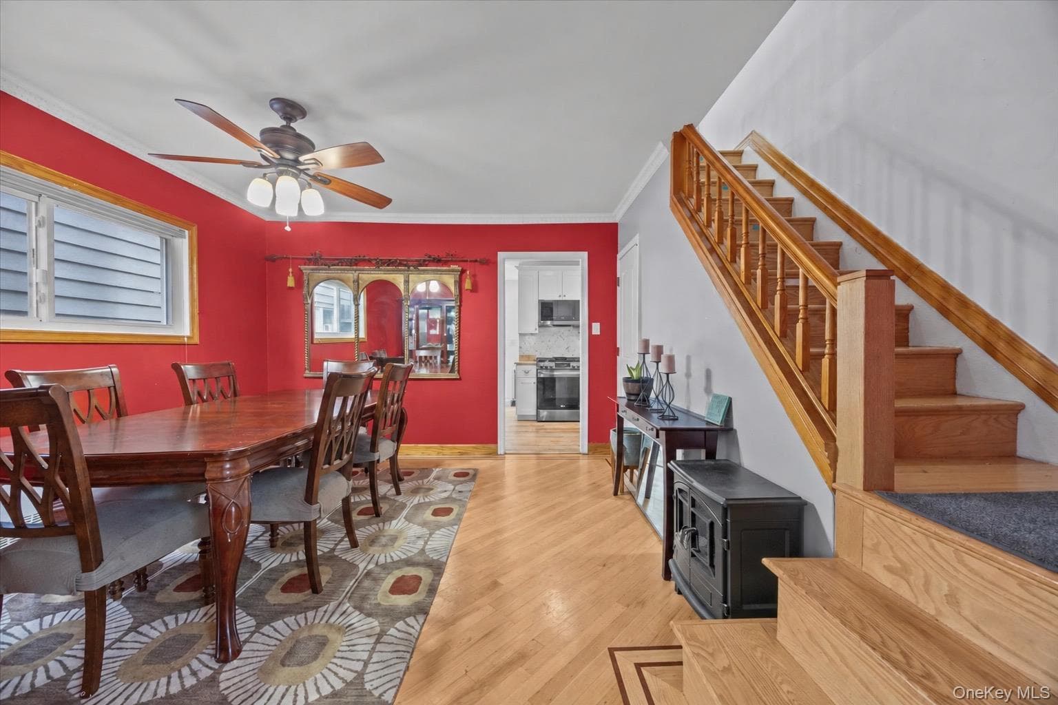 1515 E 55th Street thumbnail 4