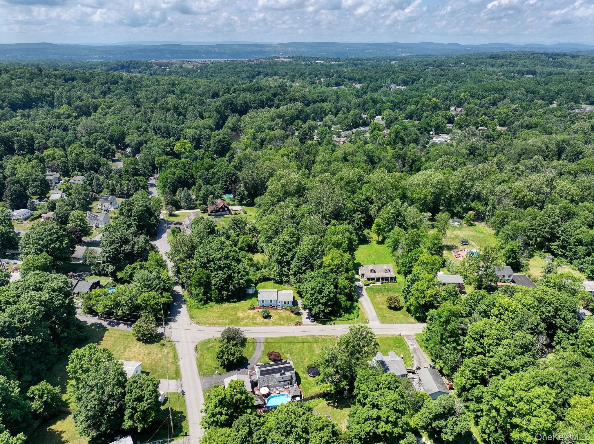 2 Greenwood Drive thumbnail 43