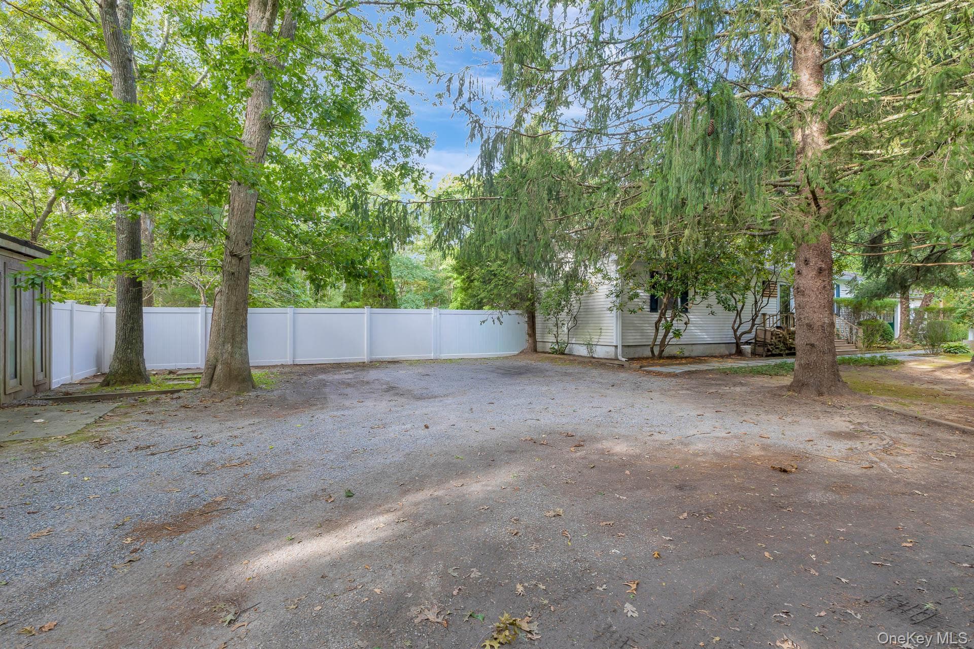 1029 Wading River Manor Road thumbnail 11