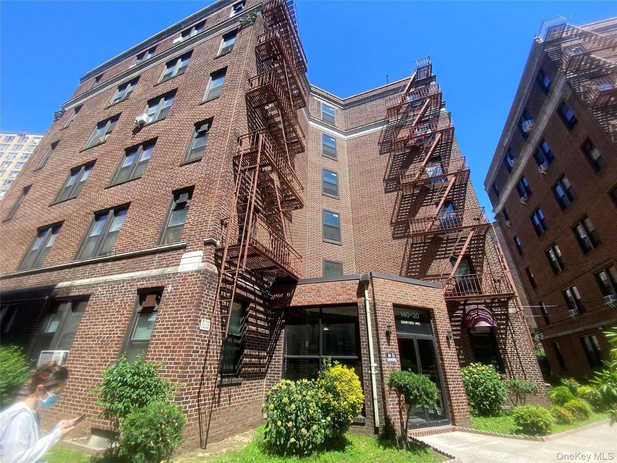 140-30 Sanford Avenue Unit: 5A, Flushing