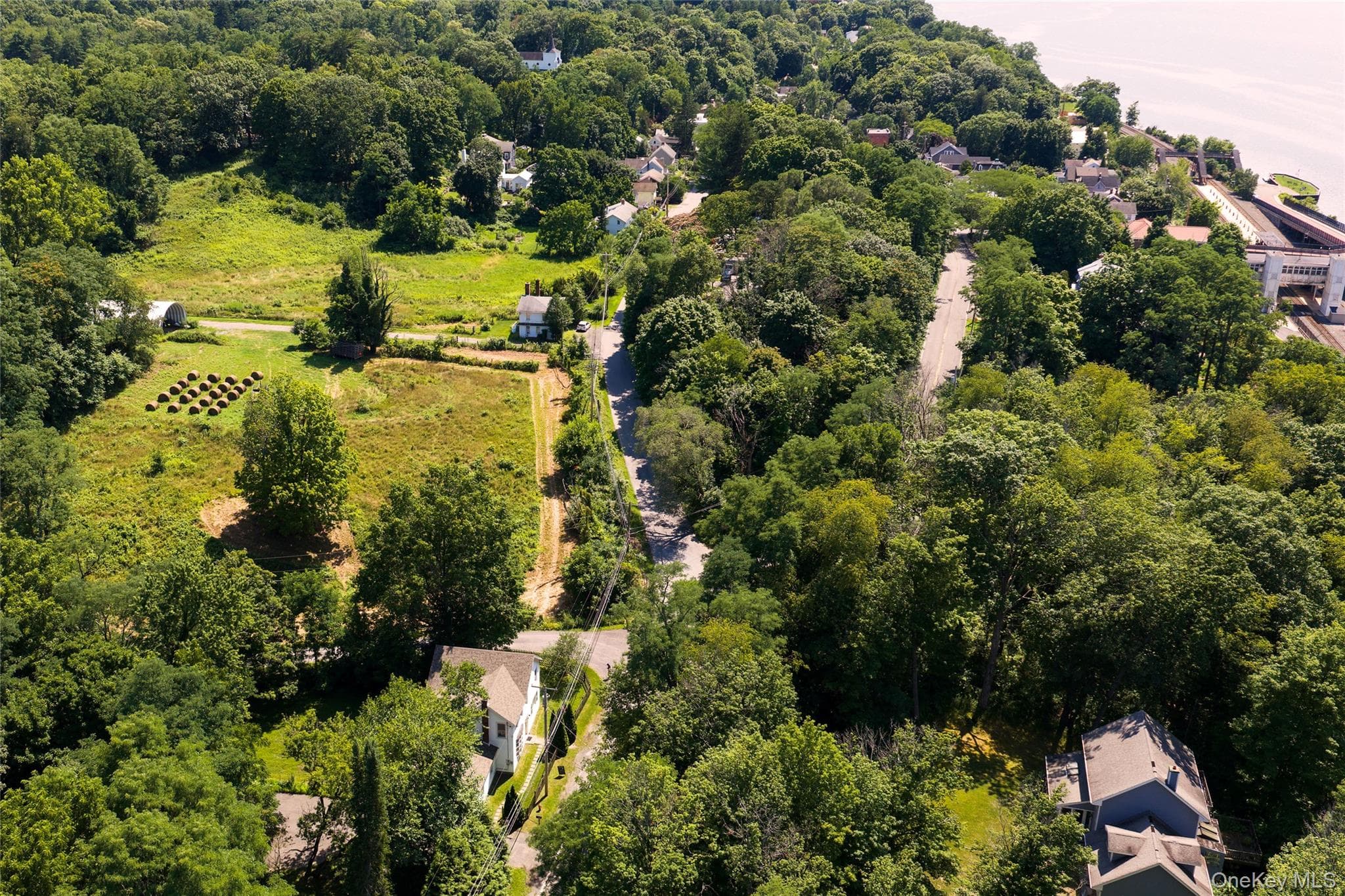 420 Rhinecliff Road thumbnail 33