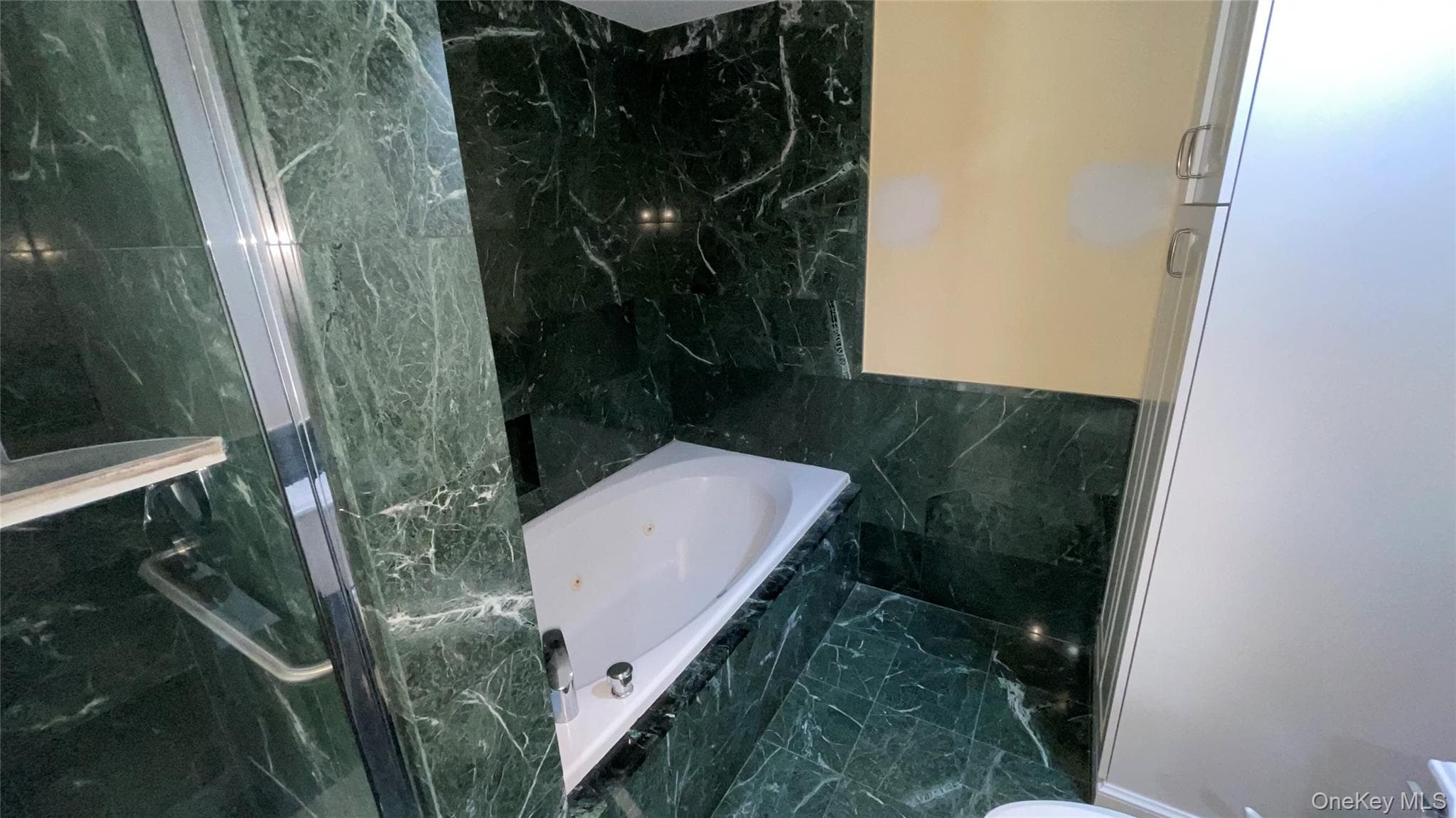 111 Cherry Valley Avenue Unit: 702 W thumbnail 14