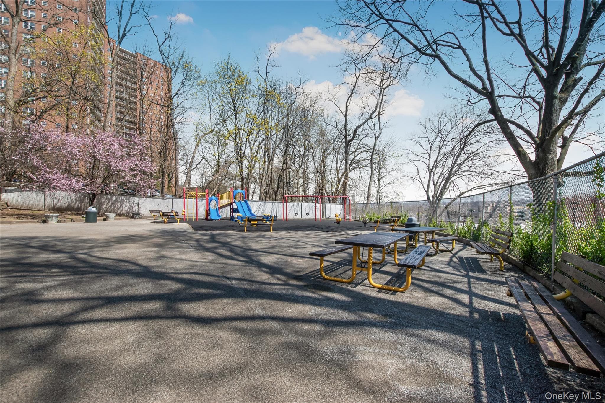 5645 Netherland Avenue Unit: 6A thumbnail 15