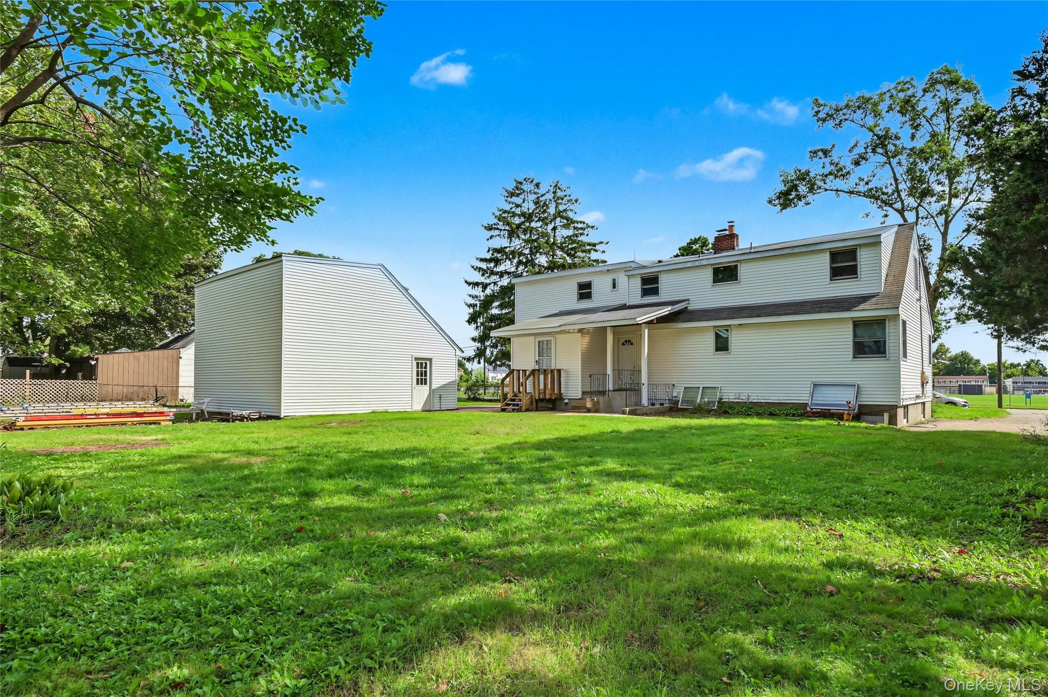 930 Tooker Avenue thumbnail 3
