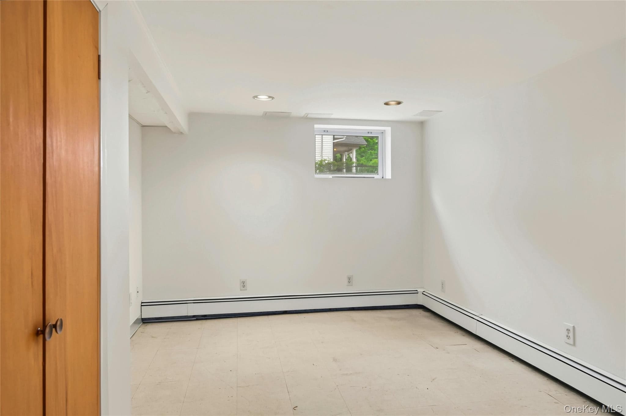 930 Tooker Avenue thumbnail 19