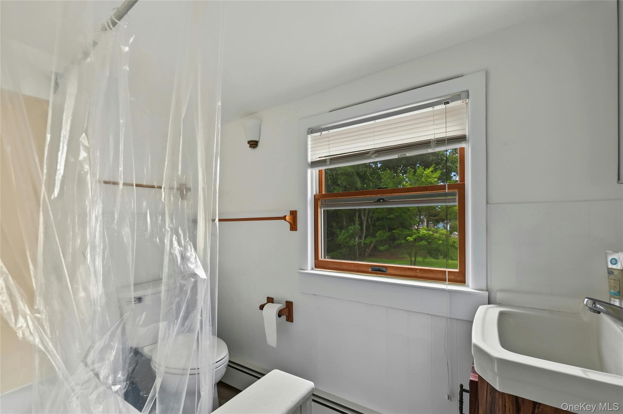 930 Tooker Avenue thumbnail 14
