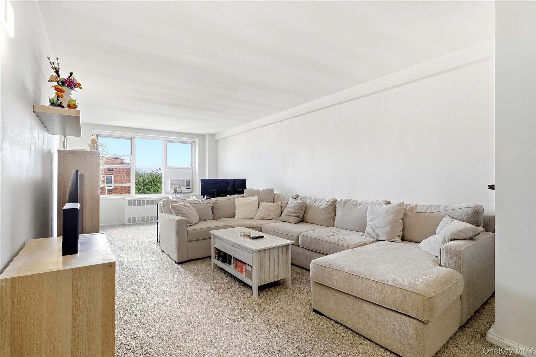 18-40 211th Street Unit: 6B thumbnail 3