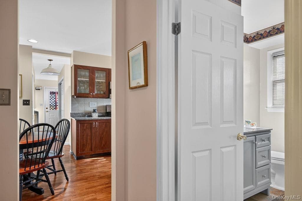 160 Hillside Avenue thumbnail 10