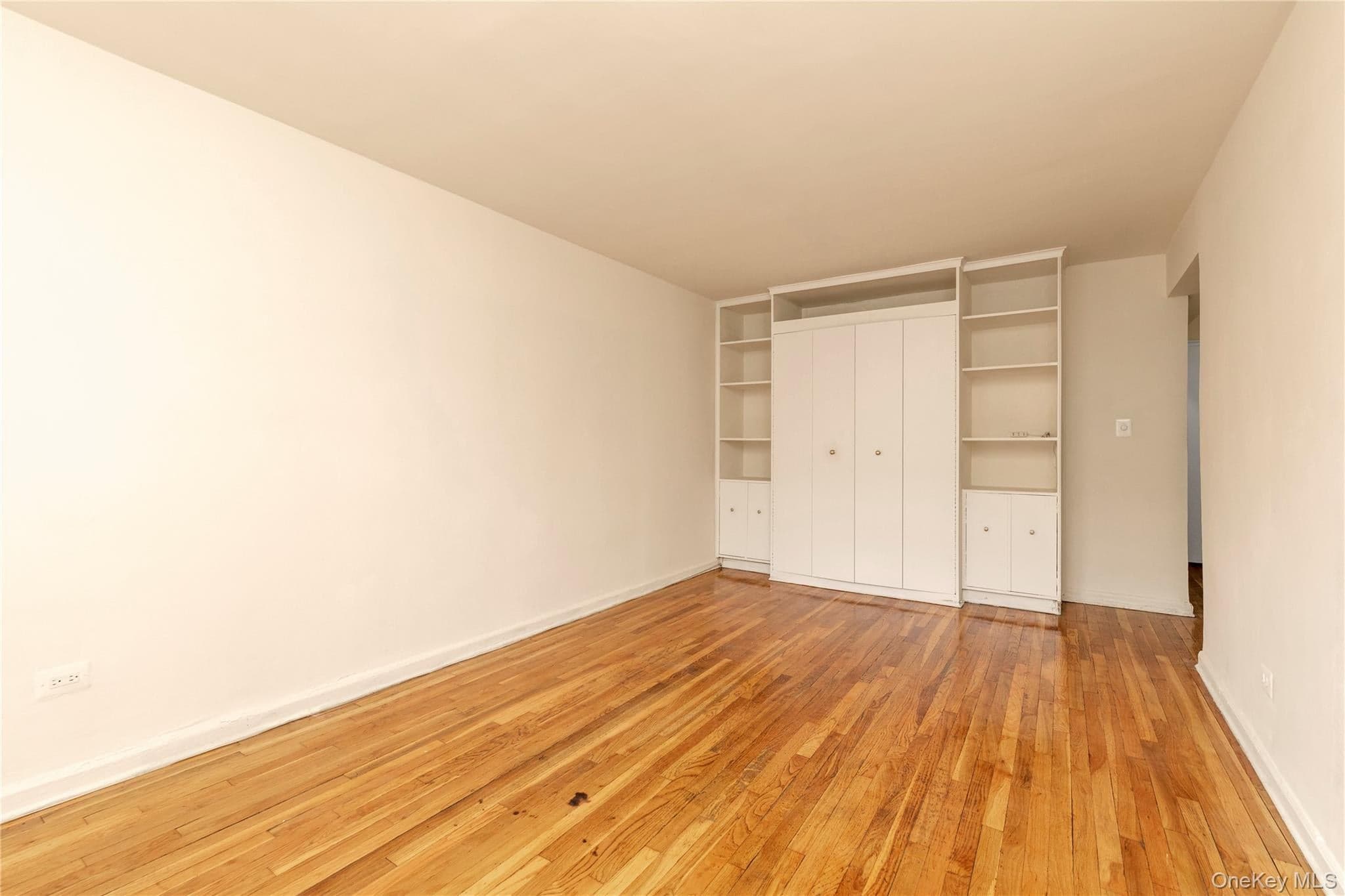 31-85 Crescent Street St Unit: 2nd thumbnail 6