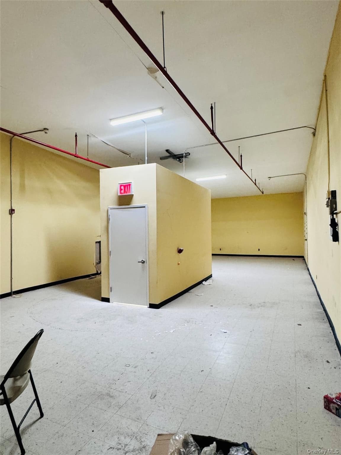 30-75 Steinway Street thumbnail 18