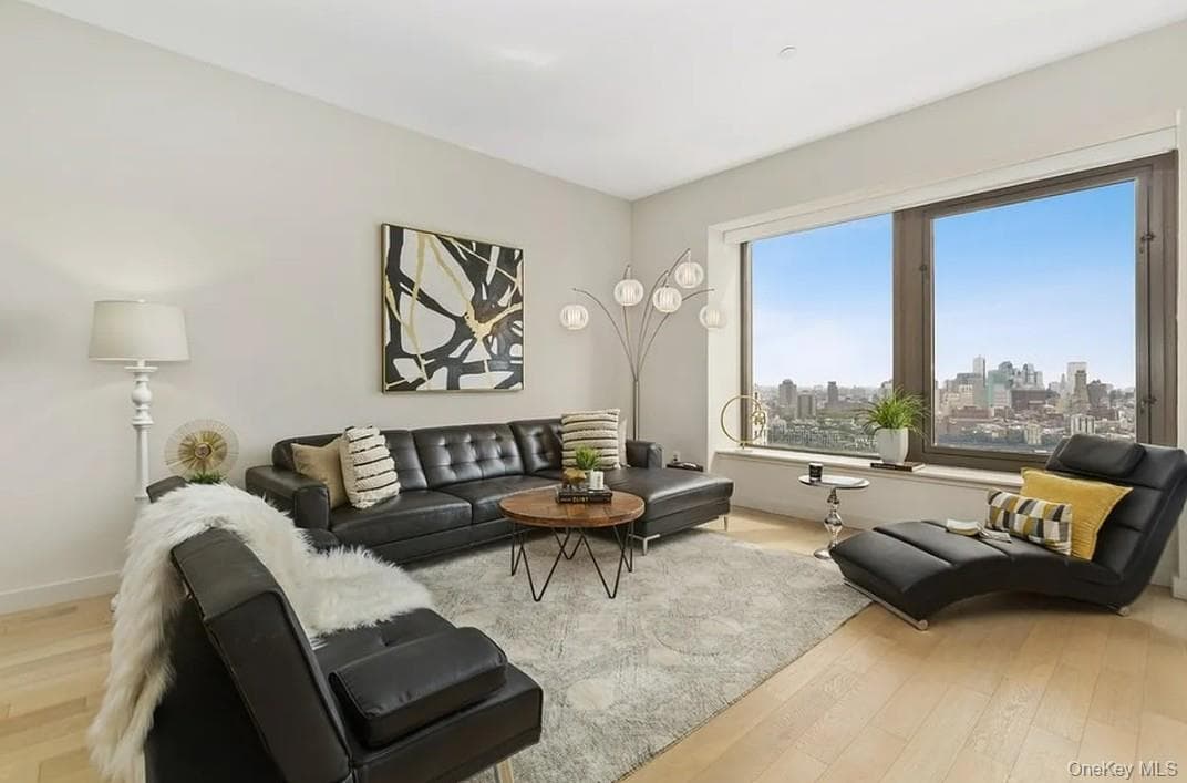75 Wall Street Unit: 36R thumbnail 4