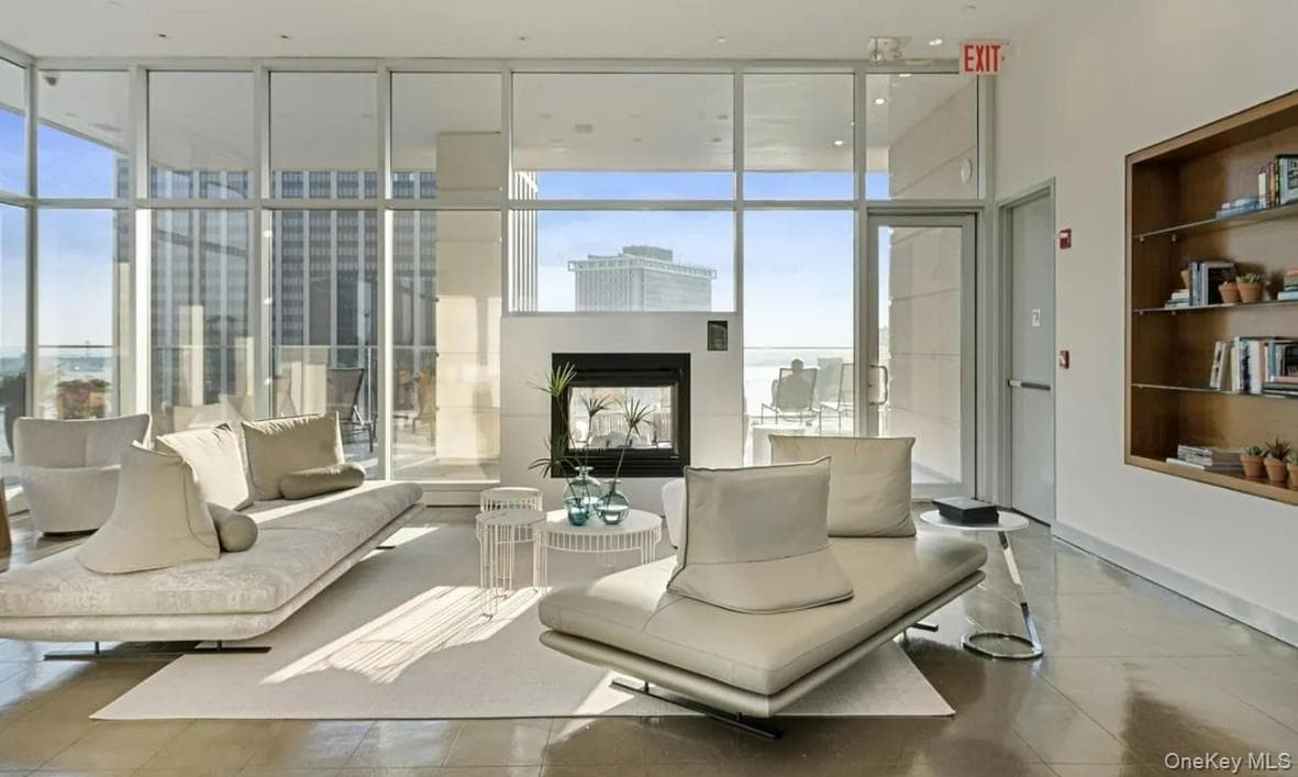75 Wall Street Unit: 36R thumbnail 29