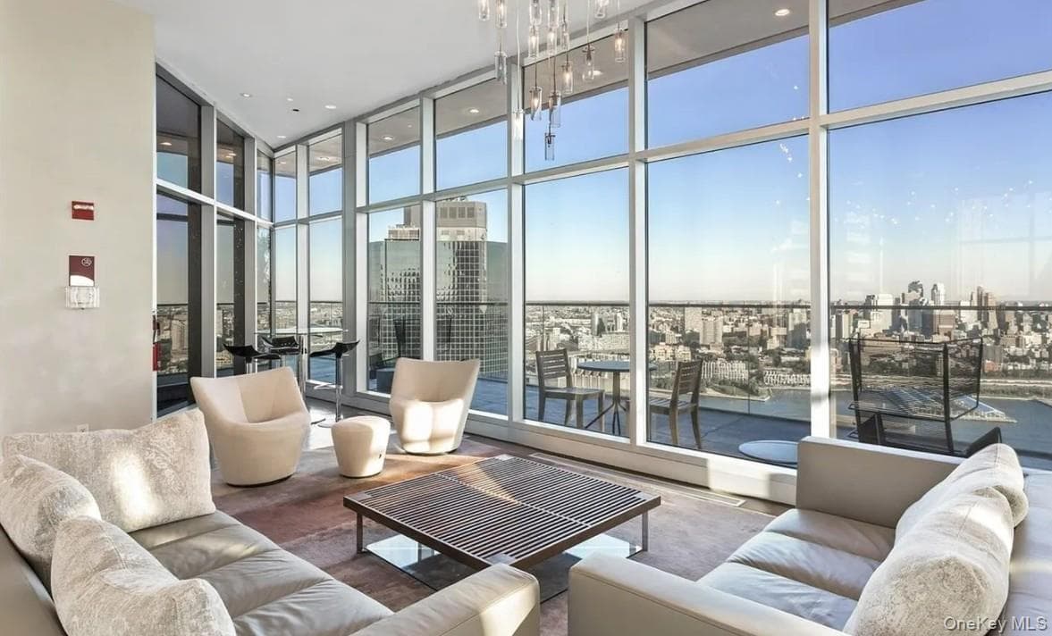 75 Wall Street Unit: 36R thumbnail 32