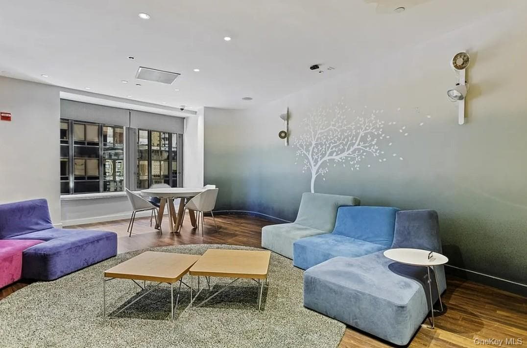 75 Wall Street Unit: 36R thumbnail 30