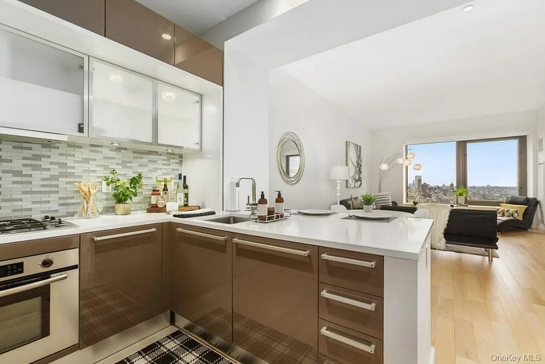 75 Wall Street Unit: 36R thumbnail 3